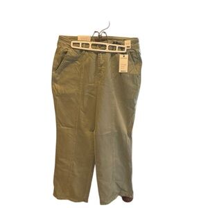 Judy Blue Women's Olive Cropped Pants